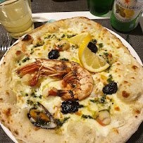 Pizza du Restauration rapide Pizzeria pompignan mamamia au feu de bois - n°11