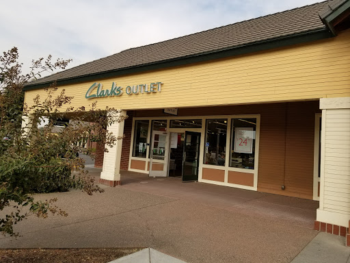 Shopping Mall «Vacaville Premium Outlets», reviews and photos, 321 Nut Tree Rd, Vacaville, CA 95687, USA