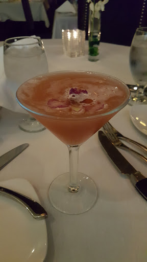 Liquor Store «Vines Wine & Spirits», reviews and photos, 7585 W Sand Lake Rd, Orlando, FL 32819, USA