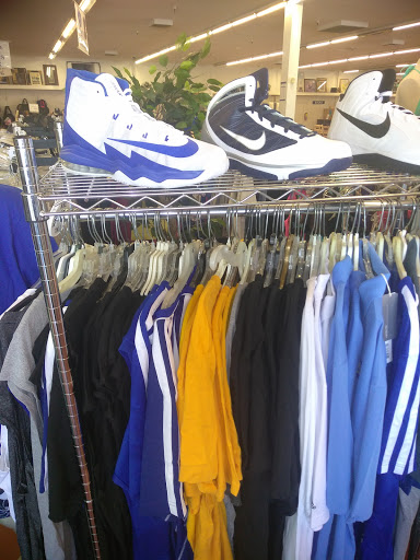 Thrift Store «St. Vincent de Paul Thrift Store & Donation Center, Livermore», reviews and photos