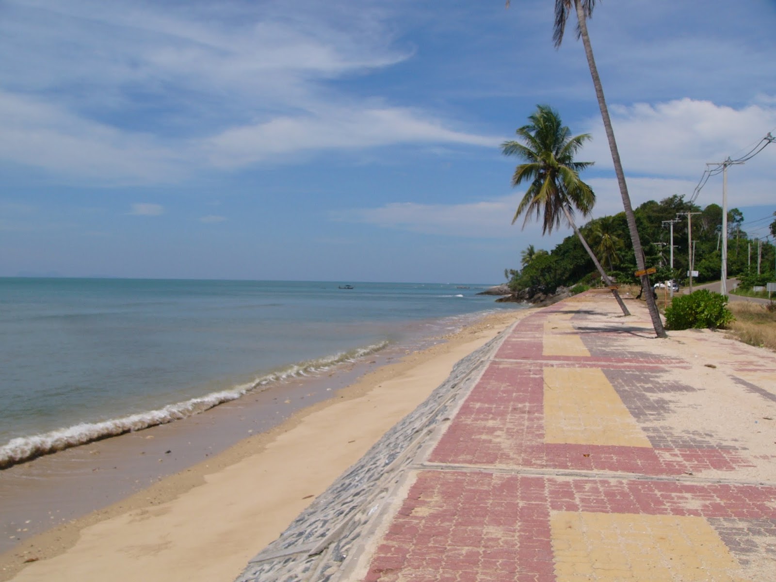 Photo of Klong Tob Beach amenities area