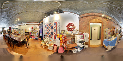 Boutique «Geschenk Boutique», reviews and photos, 228 E Lincoln St, St Joseph, IL 61873, USA