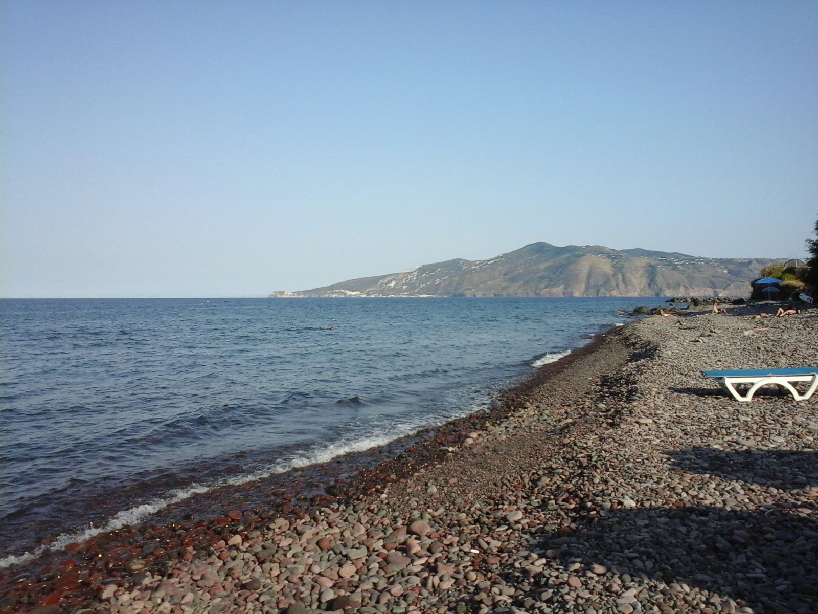 Zdjęcie Salina beach z powierzchnią turkusowa czysta woda