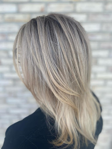 Hair Salon «Bella Bronze Hair Salon and Tanning Studio», reviews and photos, 1486 N Portage Path, Akron, OH 44313, USA