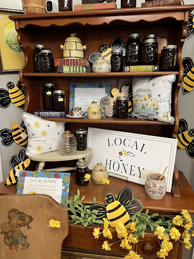 Antique Store «Vintage Gifts & Antiques», reviews and photos, 11503 Jones Rd, Houston, TX 77070, USA