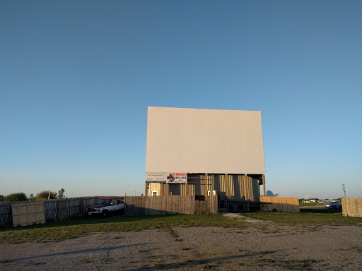 Drive-in Movie Theater «Blue Grass Drive-In Theater», reviews and photos, 774 W Mayne St, Blue Grass, IA 52726, USA