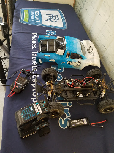 Electronics Repair Shop «RockIT Repairs - Cell Phones, Tablets and Laptops», reviews and photos, 1319 Lafayette Blvd #300, Fredericksburg, VA 22401, USA