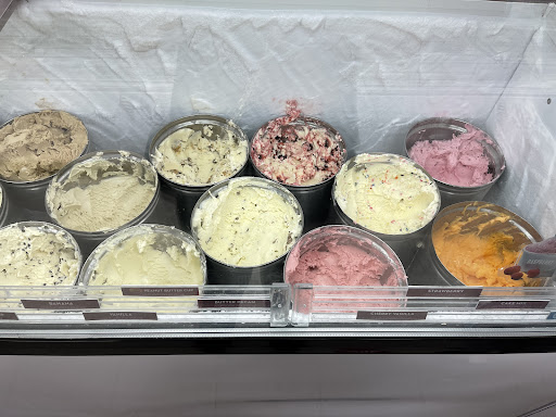 Ice Cream Shop «Carvel», reviews and photos, 324 NJ-33, Mercerville, NJ 08619, USA