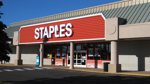 Staples, 555 High St, Mt Holly, NJ 08060, USA, 