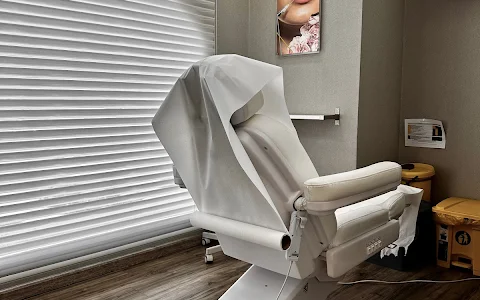 Pearl dental & Derma clinic image