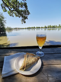 Plats et boissons du Restaurant La cabane de l'étang /mini golf à Savigneux - n°1