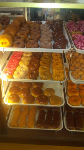 Donut Shop «Jelly Donut», reviews and photos, 1750 S Virginia St, Reno, NV 89502, USA