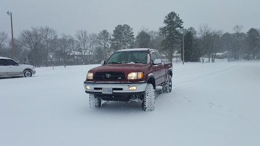 Auto Repair Shop «No Limit Auto», reviews and photos, 2101 George Washington Memorial Hwy, Yorktown, VA 23693, USA