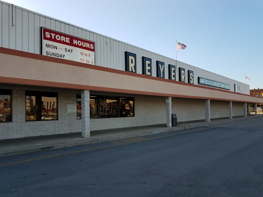 Shoe Store «Reyers Shoe Store», reviews and photos, 40 S Water Ave, Sharon, PA 16146, USA