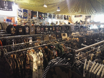 Stock US Surplus militaire à Lunel