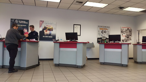 Tire Shop «Discount Tire Store - Kirkland, WA», reviews and photos, 12410 NE 124th St, Kirkland, WA 98034, USA