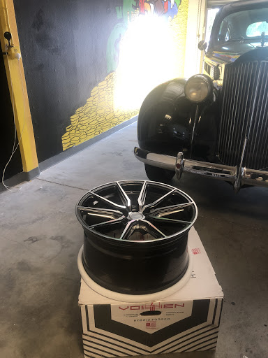 Motorsports LA image