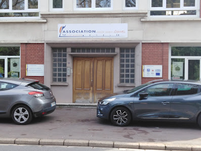 Association des Centres Sociaux de Douai (ACSD) 68 Rue Charles Montsarrat, 59500 Douai, France