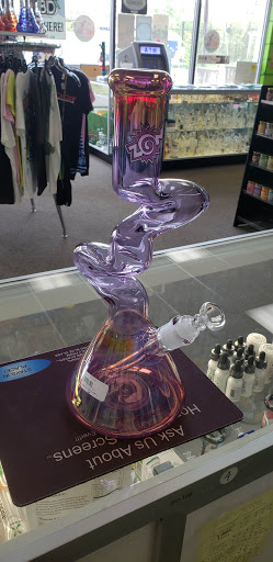 Tobacco Shop «Wonderland Smoke Shop Green Brook», reviews and photos, 20 US-22, Green Brook Township, NJ 08812, USA