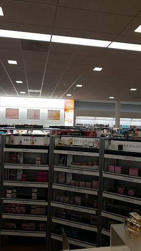 Hair Salon «Ulta Beauty», reviews and photos, 8210 Macedonia Commons Blvd #28, Macedonia, OH 44056, USA