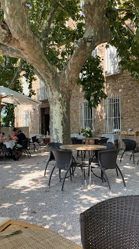 Atmosphère du Restaurant français La Bastide des Magnans à Vidauban - n°15