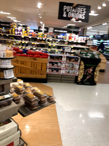 Supermarket «Giant Food Stores», reviews and photos, 2415 E Market St, East York, PA 17402, USA