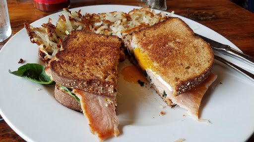 Restaurant «Uptowne Cafe», reviews and photos, 1217 Caledonia St, La Crosse, WI 54603, USA