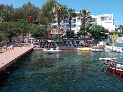 Foto von Tankay Beach und die siedlung