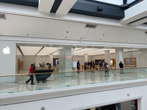 Apple Sherman Oaks image