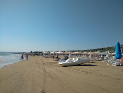 Vasto Marina Beach'in fotoğrafı - rahatlamayı sevenler arasında popüler bir yer