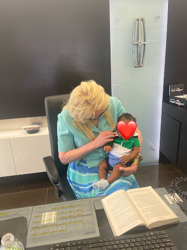 Lincoln Mercury Dealer «West Point Lincoln», reviews and photos, 11666 Katy Fwy, Houston, TX 77043, USA