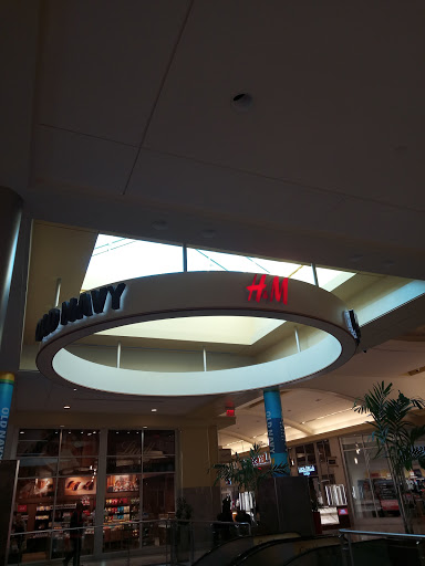 Outlet Mall «The Outlets at Bergen Town Center», reviews and photos, 1 Bergen Town Center, Paramus, NJ 07652, USA