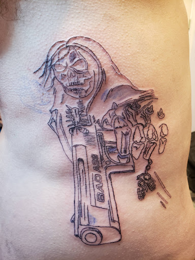 Explore heart tattoo ideas for females, creative tattoo ideas in Davis, available at SIX GUN SOUND TATTOO