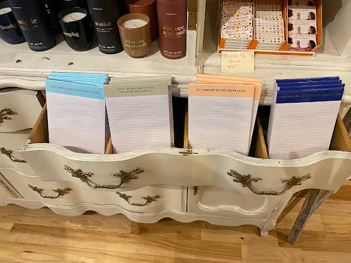 Boutique «The Little Apple», reviews and photos, 4361 Main St, Philadelphia, PA 19127, USA