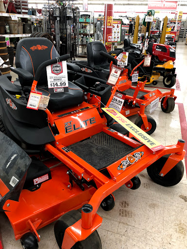 Home Improvement Store «Tractor Supply Co.», reviews and photos, 1550 Whitehall Rd, Muskegon, MI 49445, USA