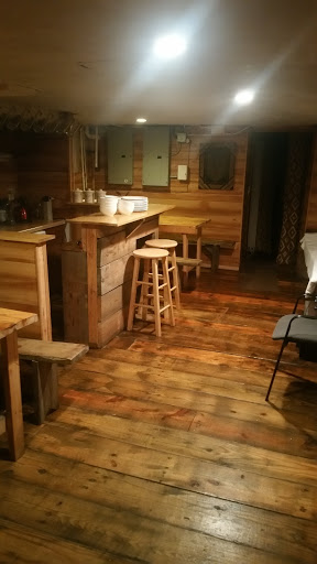 Courier Service «Visnyk Ukrainian Parcel Service», reviews and photos, 6086 State Rd, Parma, OH 44134, USA