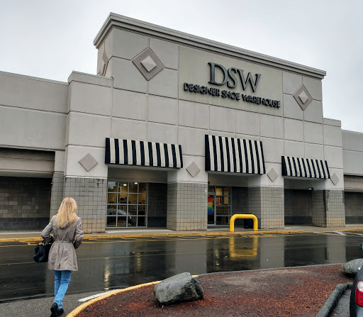 DSW Designer Shoe Warehouse, 1160 Broadway, Saugus, MA 01906, USA, 