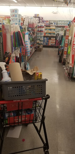 Dollar Store «FAMILY DOLLAR», reviews and photos, 200 W Camden Ave, Moorestown, NJ 08057, USA