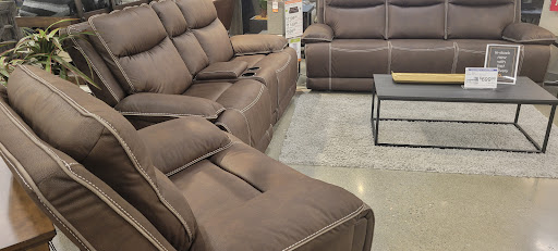 Shopping Mall «Park Place Shopping Center», reviews and photos, 17555 Southcenter Pkwy, Tukwila, WA 98188, USA