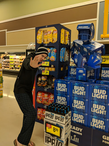 Grocery Store «Albertsons», reviews and photos, 615 Keck Dr, McMinnville, OR 97128, USA