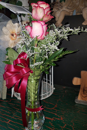 Florist «Around the Corner Florist», reviews and photos, 6003 Main St, Lula, GA 30554, USA