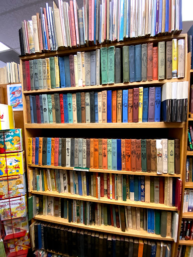 Book Store «Treehorn Books», reviews and photos, 625 4th St, Santa Rosa, CA 95404, USA