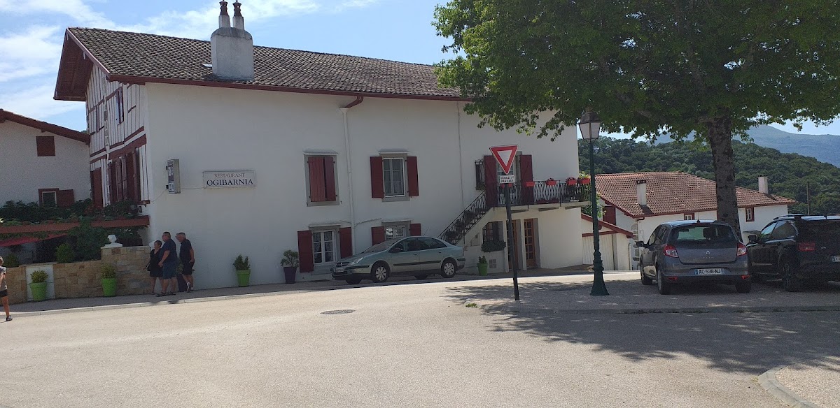 Restaurant Ogibarnia Macaye à Macaye