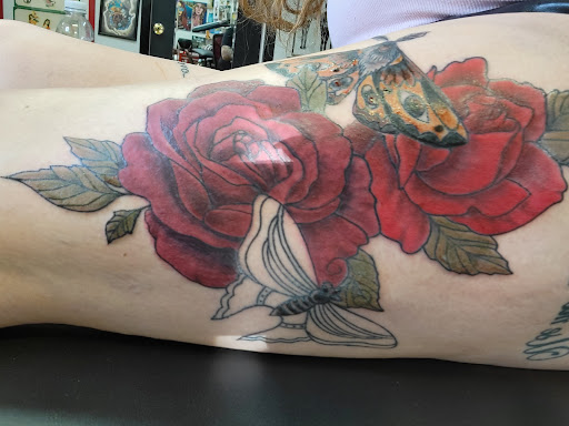 Tattoo Shop «Sacramento Tattoo and Piercing», reviews and photos, 2722 X St, Sacramento, CA 95818, USA