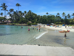 Kamakahonu Beach'in fotoğrafı geniş ile birlikte