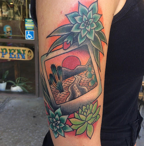 Tattoo Shop «The Tattoo Room», reviews and photos, 2315 Kuehner Dr #111, Simi Valley, CA 93063, USA