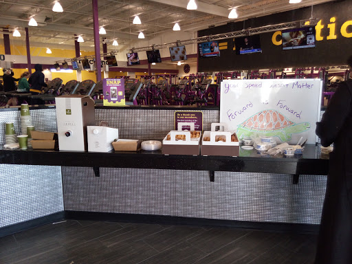 Gym «Planet Fitness», reviews and photos, 1901 E 37th Ave, Hobart, IN 46342, USA