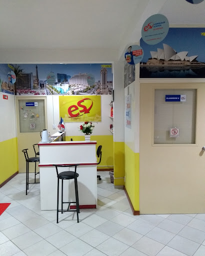 Logo da empresa - ES Language School