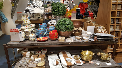 Shopping Mall «The Galleria Mall at White Plains», reviews and photos, 100 Main St, White Plains, NY 10601, USA