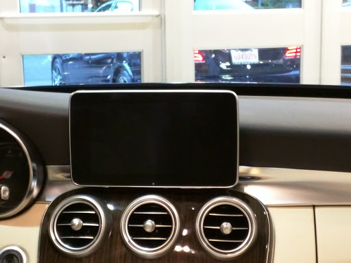 Mercedes Benz Dealer «New Country Motor Cars, Inc», reviews and photos, 1 Weston St, Hartford, CT 06120, USA